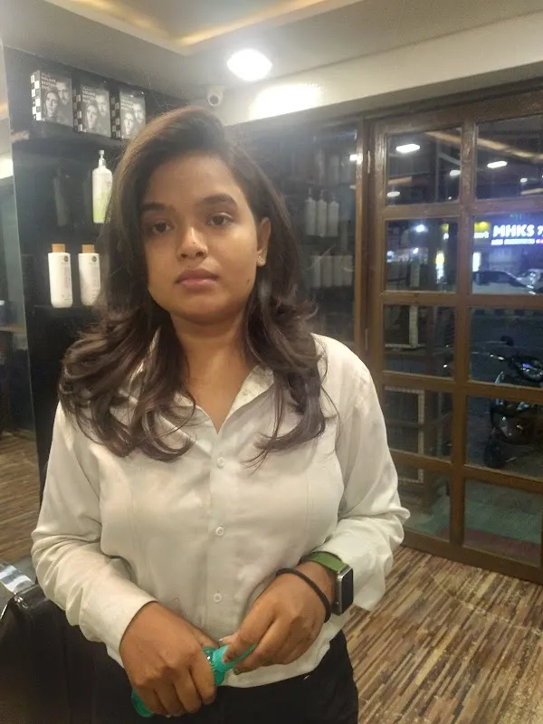 Let's Glow Unisex salon