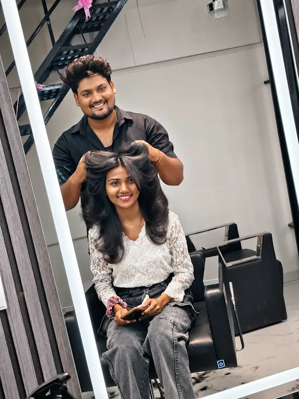 Scissor's Land The Unisex Hair Studio