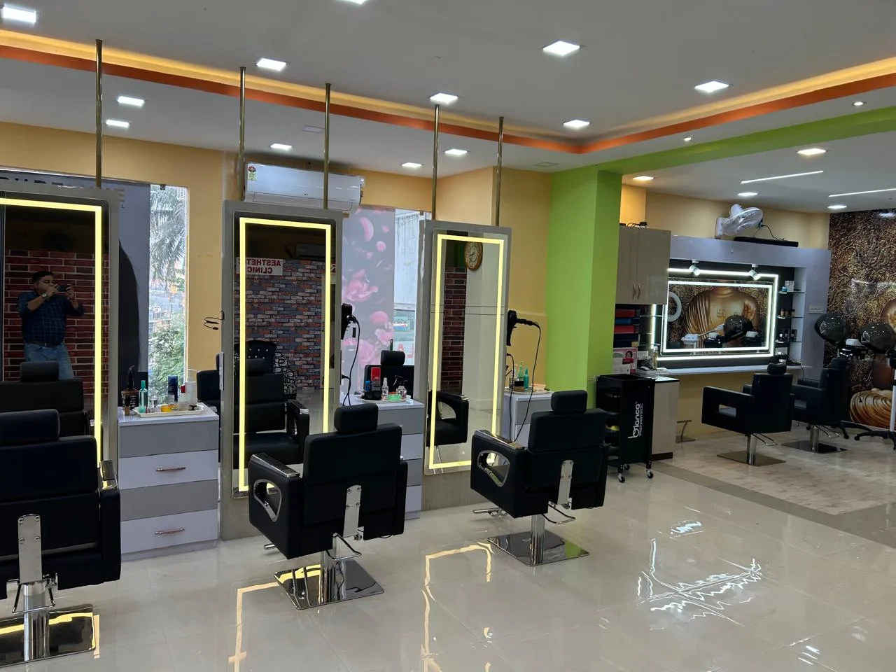 Baishali Family Salon & Academy