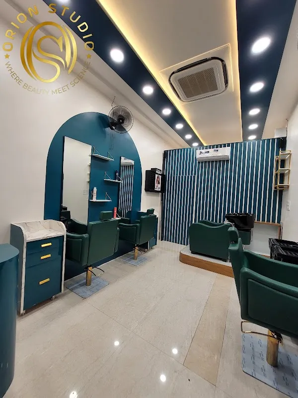 ORION STUDIO THE UNISEX SALON