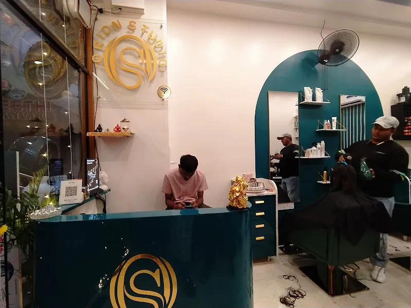 ORION STUDIO THE UNISEX SALON