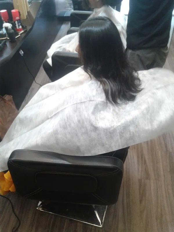 Arshad Hashmi L18 hair and beauty salon, academy, Consultation