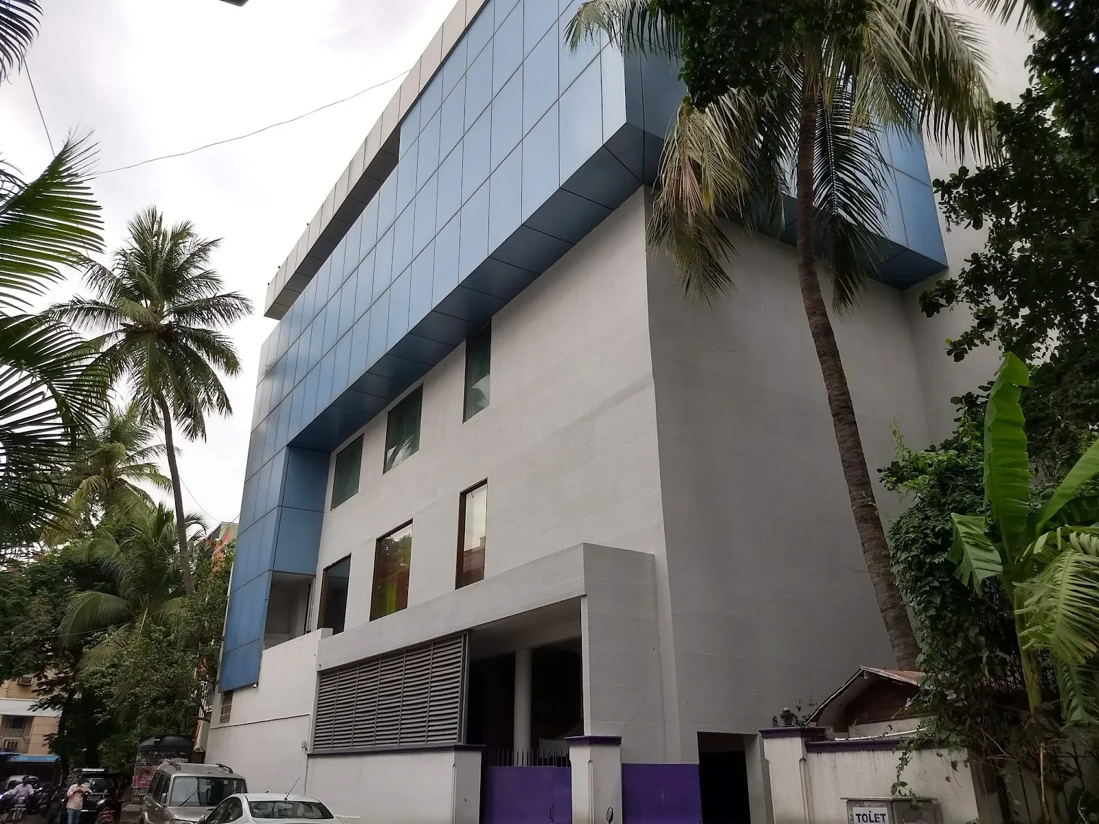 AM Studios