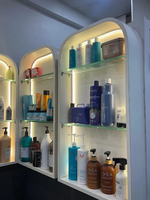 Hair Studio Unisex Salon Andheri Best Salon in Andheri East Near By Salon Family Salon