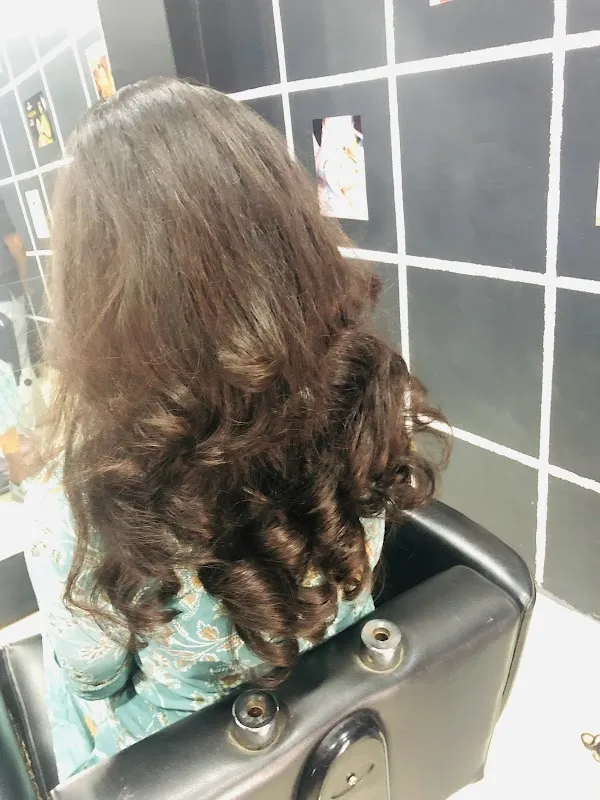 Taz Hair Darbar - Best Saloon Unisex family saloon in Mangalagiri