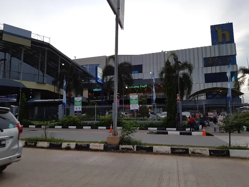 XXI Mega Mall