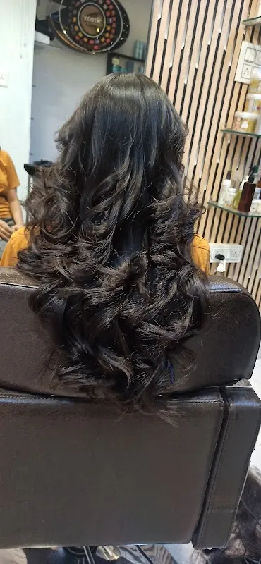 Salon V
