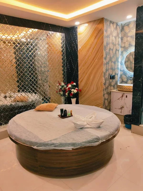 Crystal Luxury Spa