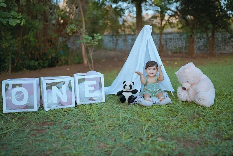 ALPHA PHOTO STUDIO