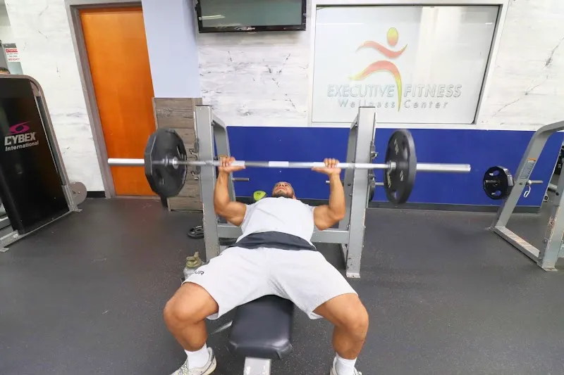 Executive Fitness Gym | Gimnasio | Bench Press | Low Impact Workout