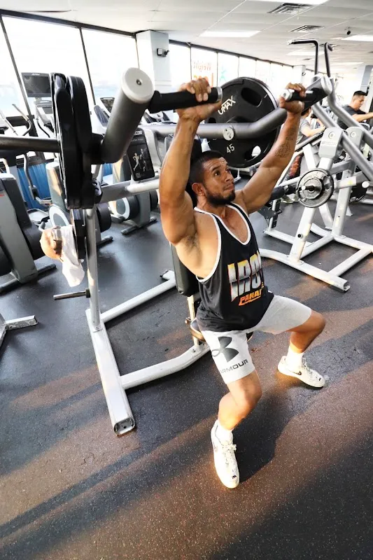 Executive Fitness Gym | Gimnasio | Bench Press | Low Impact Workout