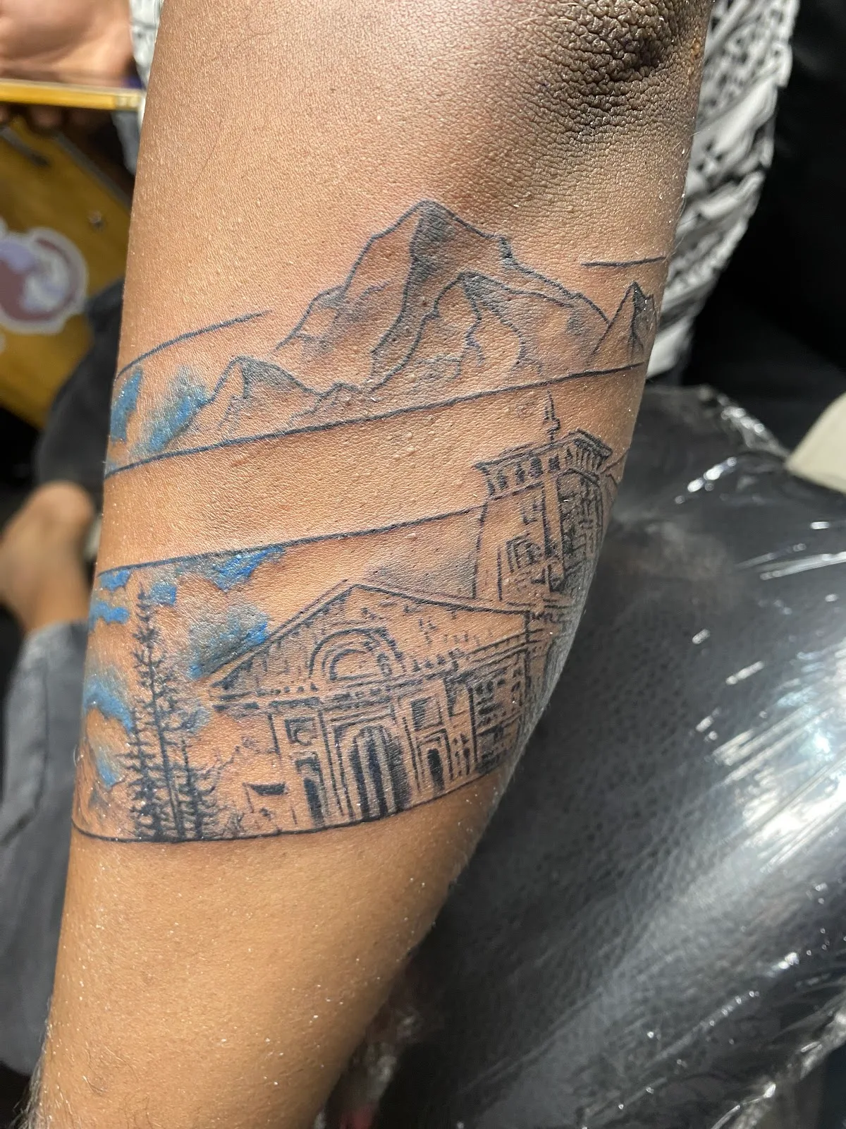 Golden Tattoo Studio