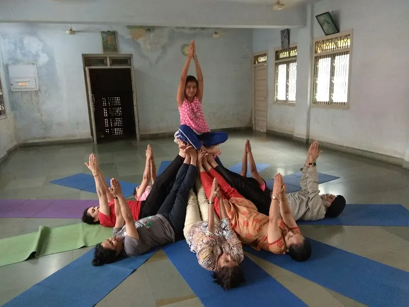 Utsav institute | Yoga with devang | Best yoga Teacher Training ! sVyasa