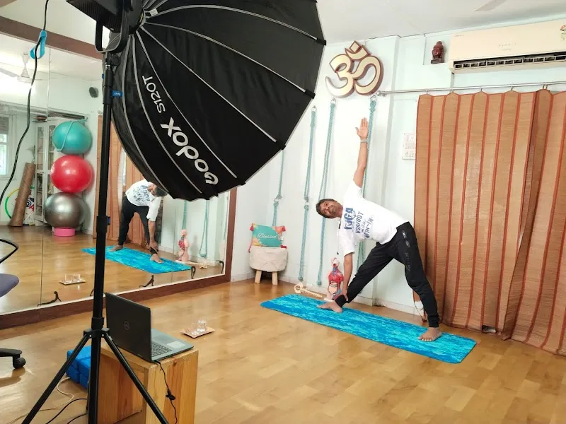 Utsav institute | Yoga with devang | Best yoga Teacher Training ! sVyasa