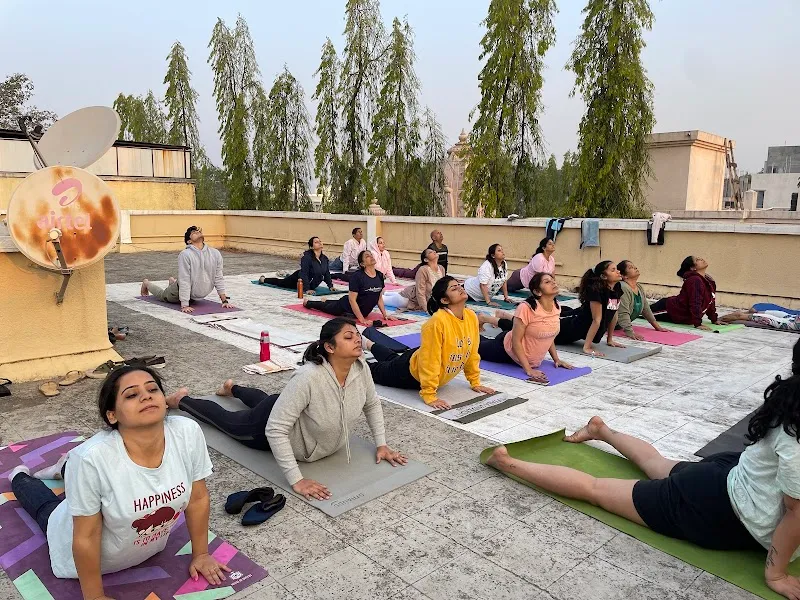 Utsav institute | Yoga with devang | Best yoga Teacher Training ! sVyasa
