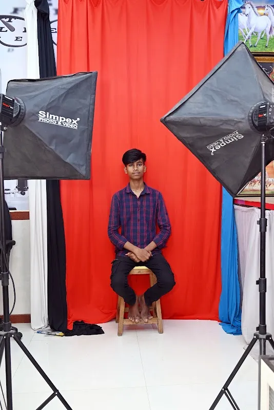 Yash Digital Studio & Photo Frames
