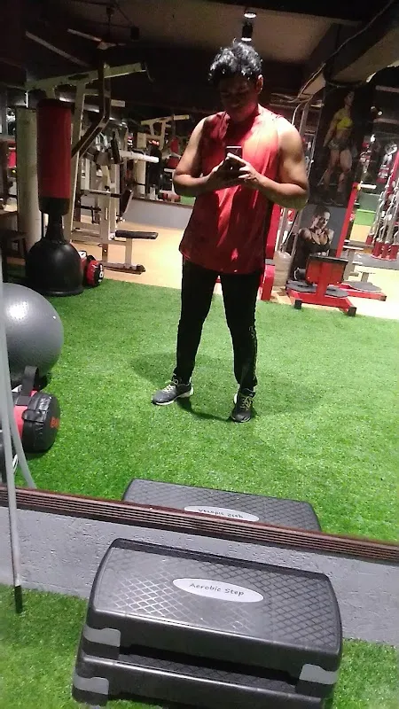 FITNESS HOUSE GYM