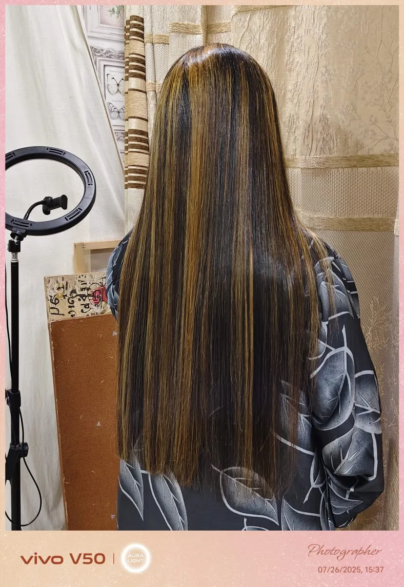 Square Look Unisex Salon