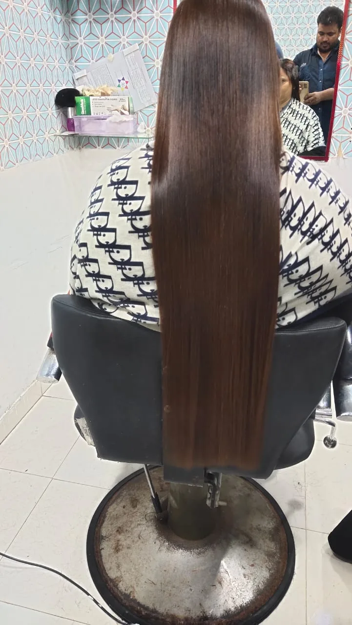 Square Look Unisex Salon