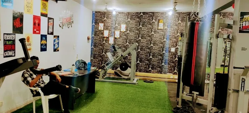 M2 Muscle mania Gym
