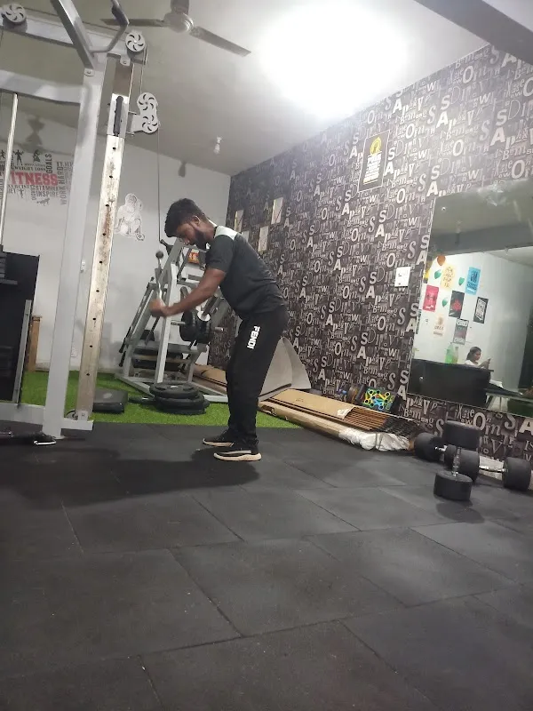 M2 Muscle mania Gym