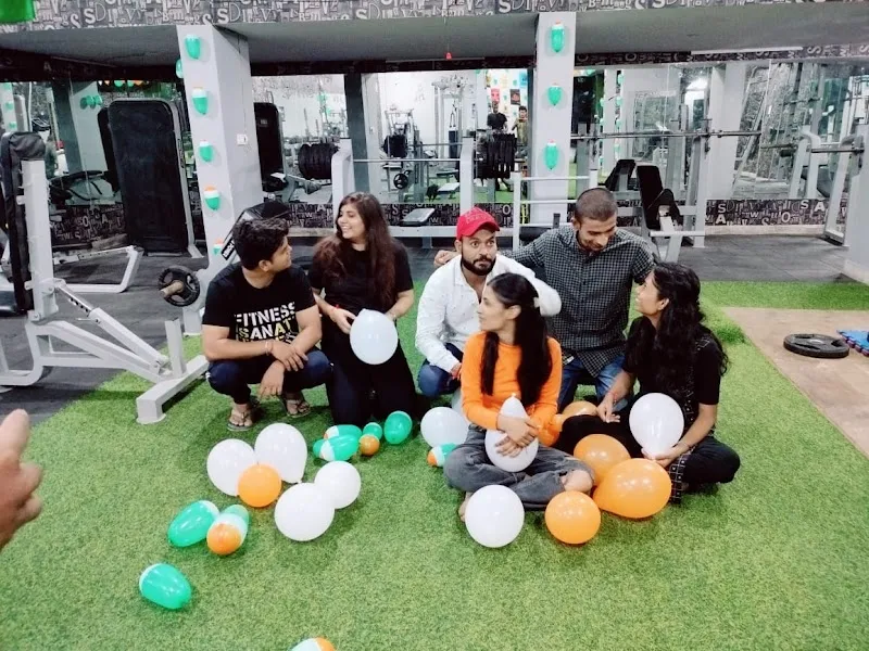 M2 Muscle mania Gym