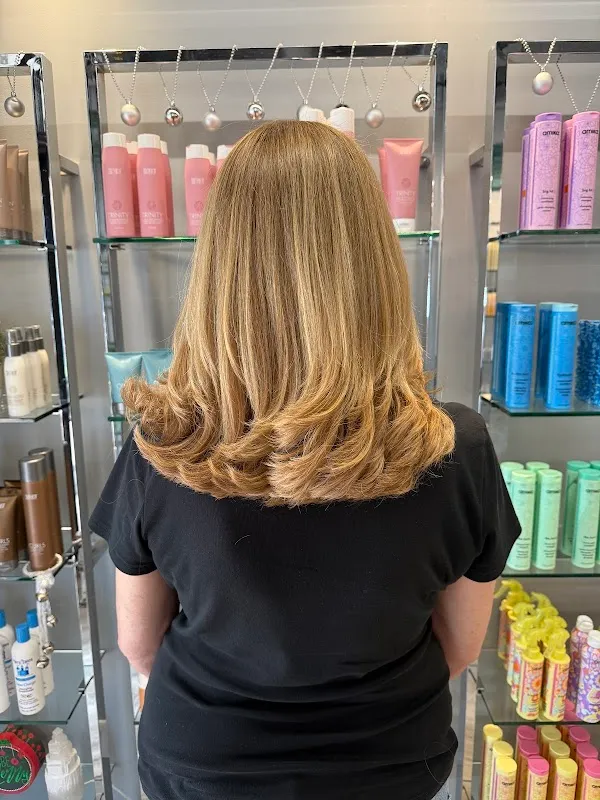 Salon Nirvana 954
