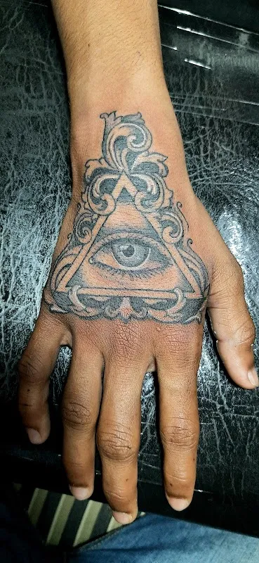 INKINSKIN TATTOO STUDIO