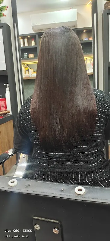 The Silver Scissor Unisex Salon