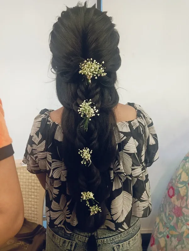 Nature salon & Academy - professional best ledies beauty, hair and nail parlour in globle city virar west