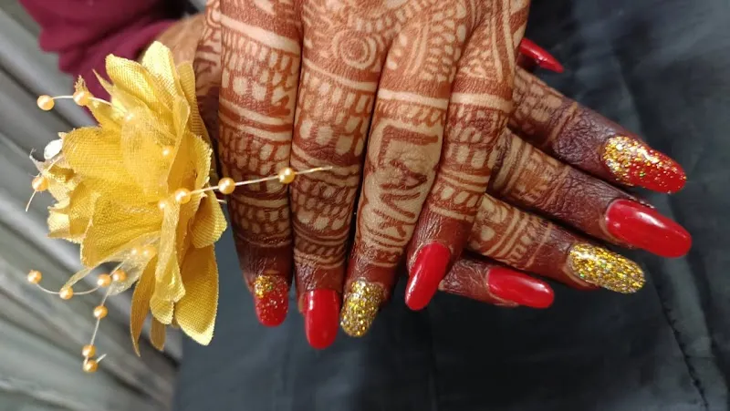 Nature salon & Academy - professional best ledies beauty, hair and nail parlour in globle city virar west