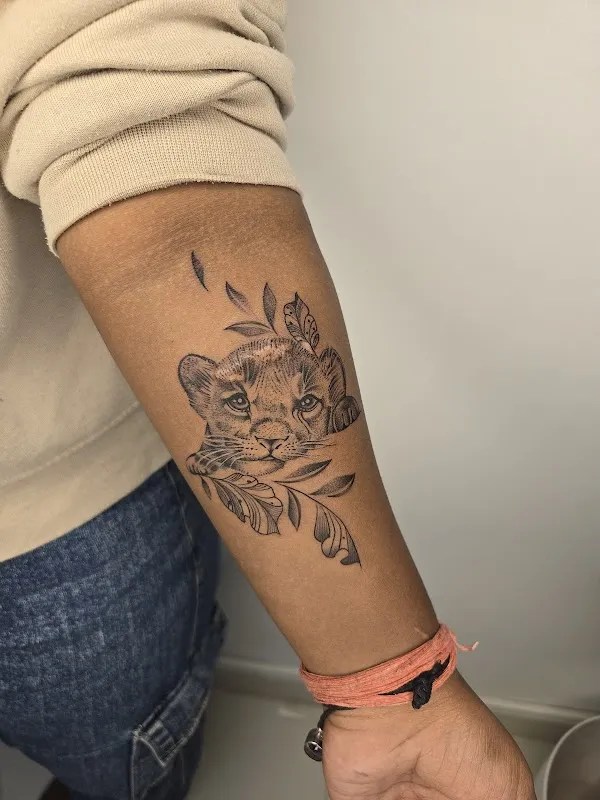 Aakruti Tattoos & Piercing Studio