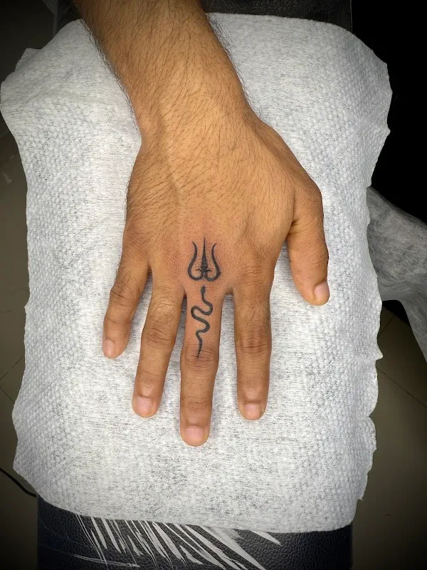 Aakruti Tattoos & Piercing Studio