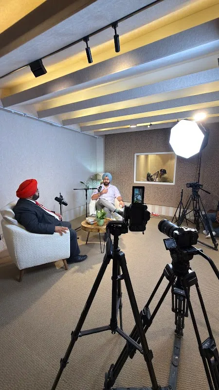 Baithak Studio - Podcast & Recording in Gurgaon
