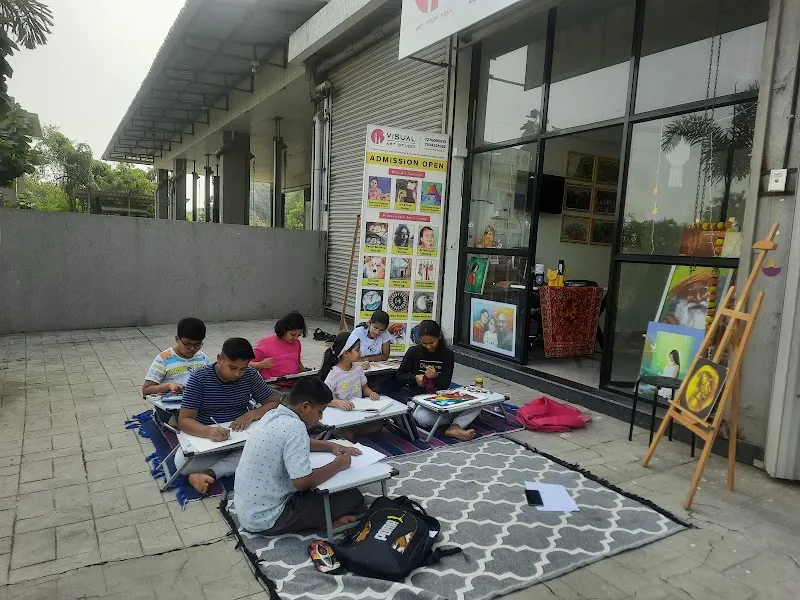 Visual Art Studio |Art gallery I Professional Art Classes I Drawing Classes for Kids in Kharghar, Navi Mumbai.