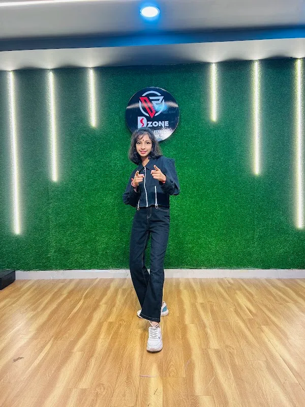 D Zone Dance Studio