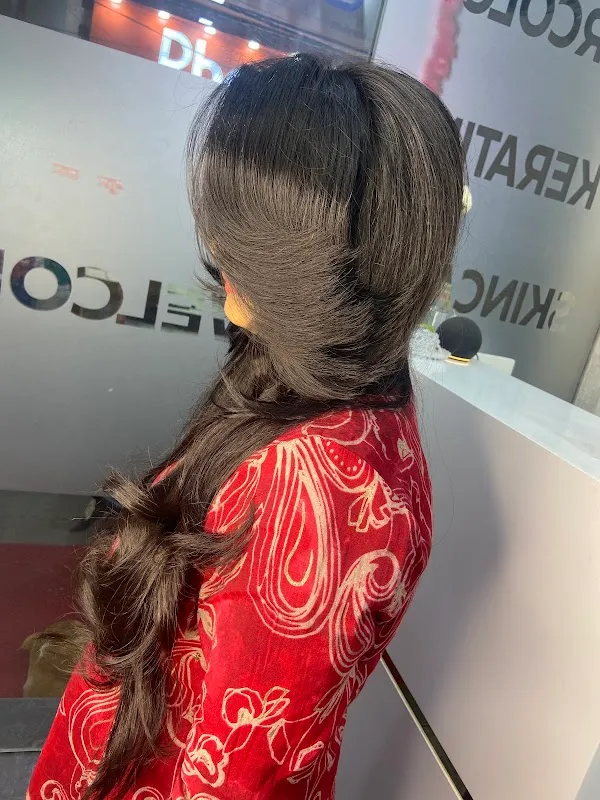 Aura Glam Luxury Salon