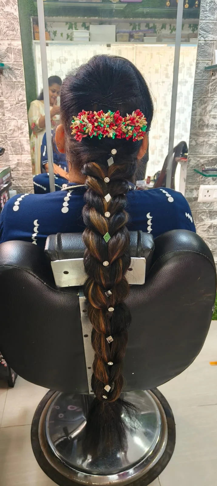 Shiny beauty parlour