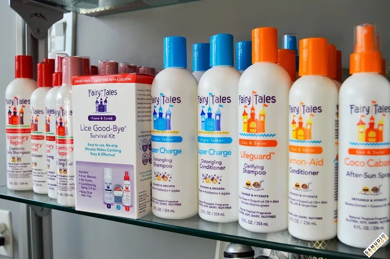 M salon