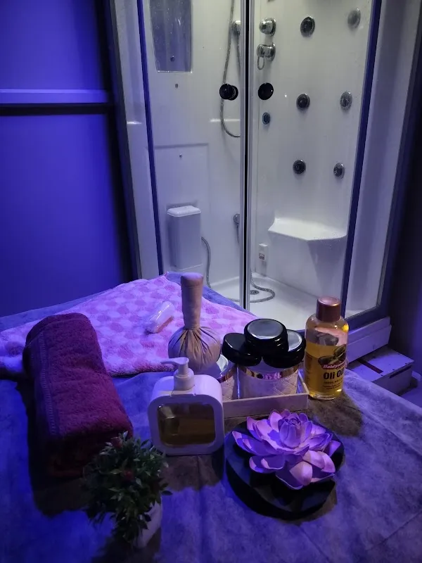 Aroma Ayurvedic Spa & Salon