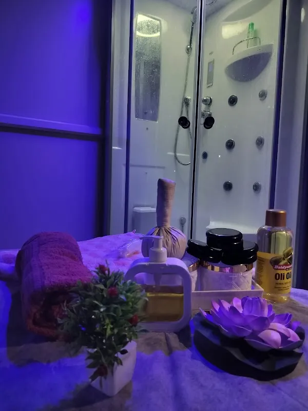 Aroma Ayurvedic Spa & Salon