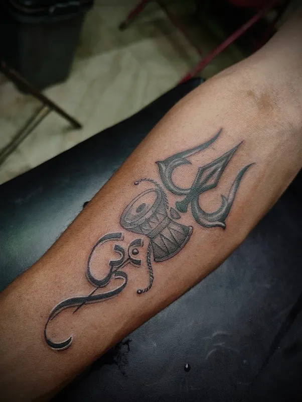 Ravan Ron Tattoo parlour