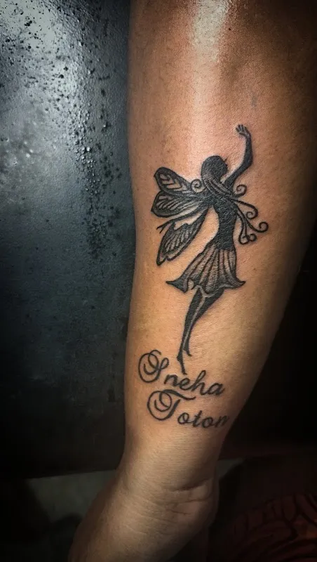 Ravan Ron Tattoo parlour