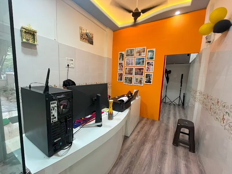 Cuts & Capture Studio