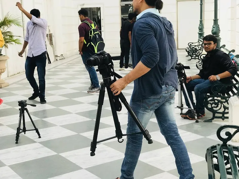 MOVING FRAME PRODUCTIONS