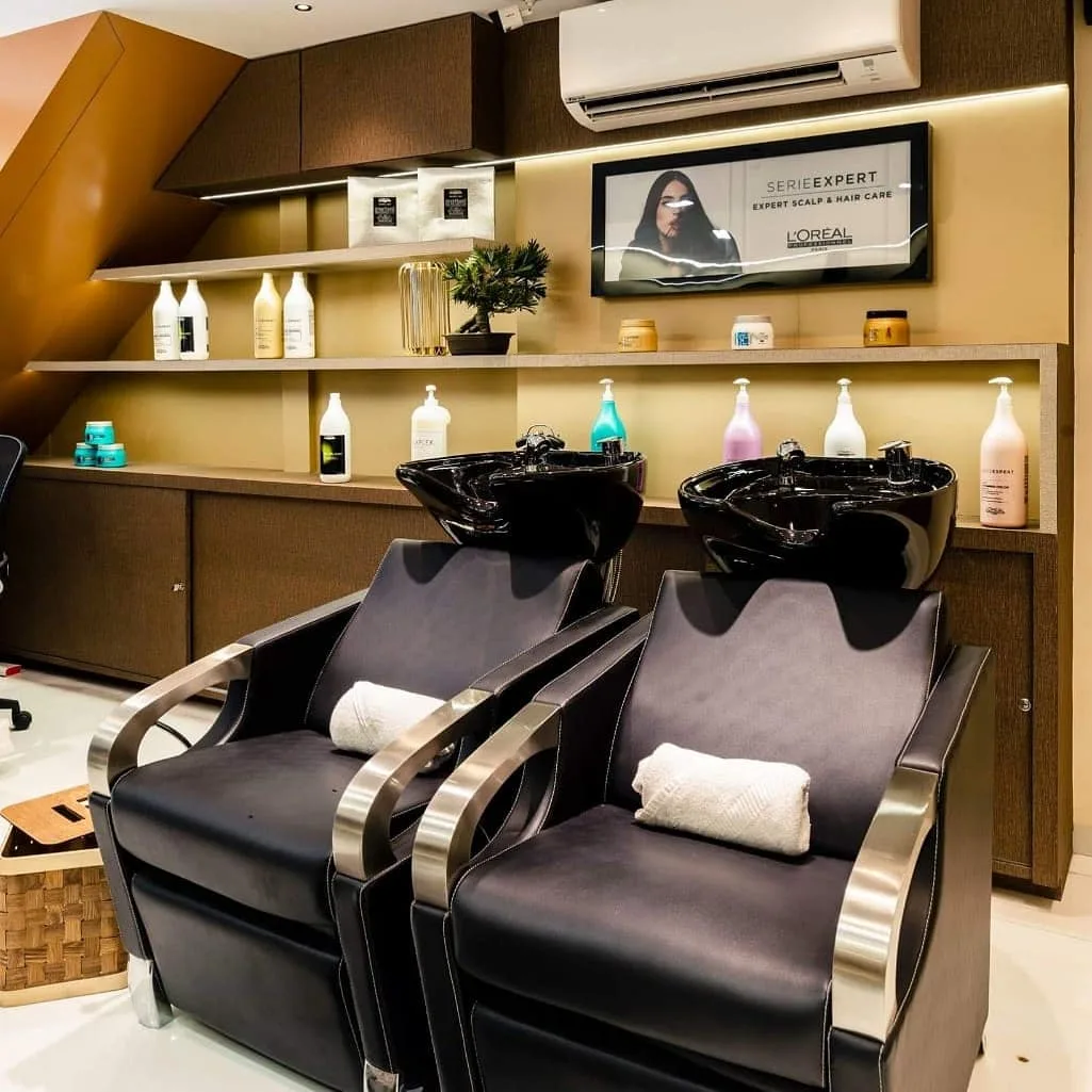 Aumento Family Salon
