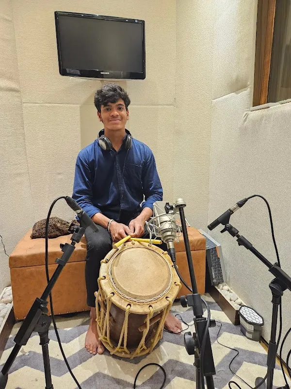 Taperfox - Dubbing | Recording Studio