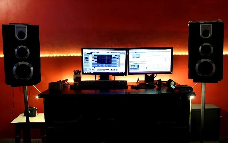 Yolo Studio