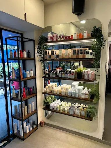 BBLUNT Salon - Nepean Sea Road, Mumbai