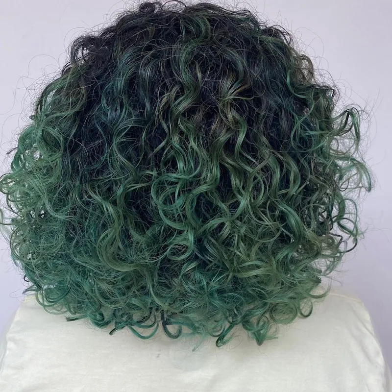 BBLUNT Salon - Nepean Sea Road, Mumbai